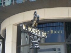 Luxury shopping on the Rodeo Drive in Beverly Hills (known from "Pretty Woman")